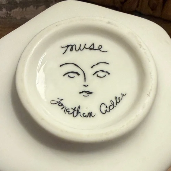 Jonathan Adler White Ceramic Face vase with Blue Interior - Picture 3 of 4